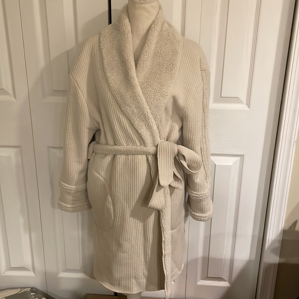 Splendid  NWOT Thermal Robe - Picture 2 of 16